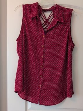 Roz & Ali Sleeveless Button-Front with Crisscross Back Blouse